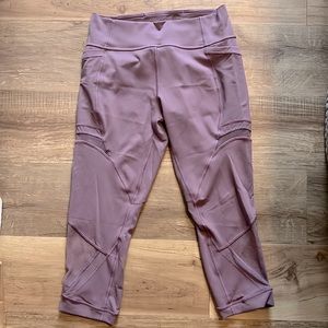Lululemon Crop Mesh Cut Legging